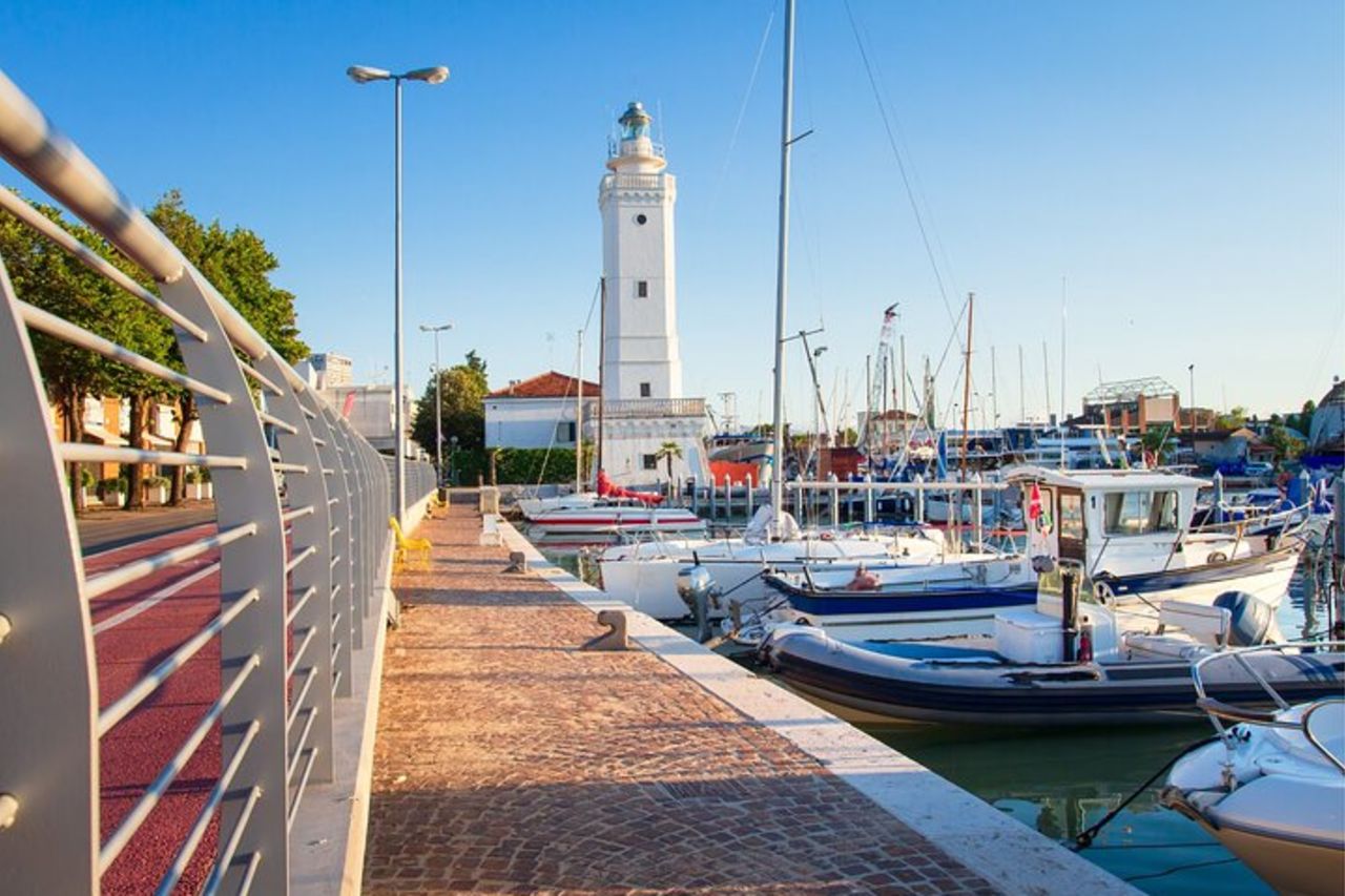 Caccia al tesoro a Rimini & tour a piedi con audioguida — 4