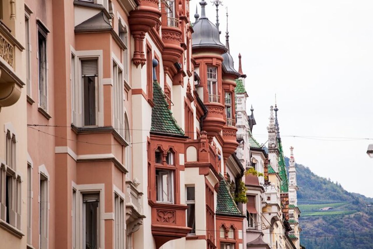 Caccia al tesoro a Bolzano & tour a piedi con audioguida — 5