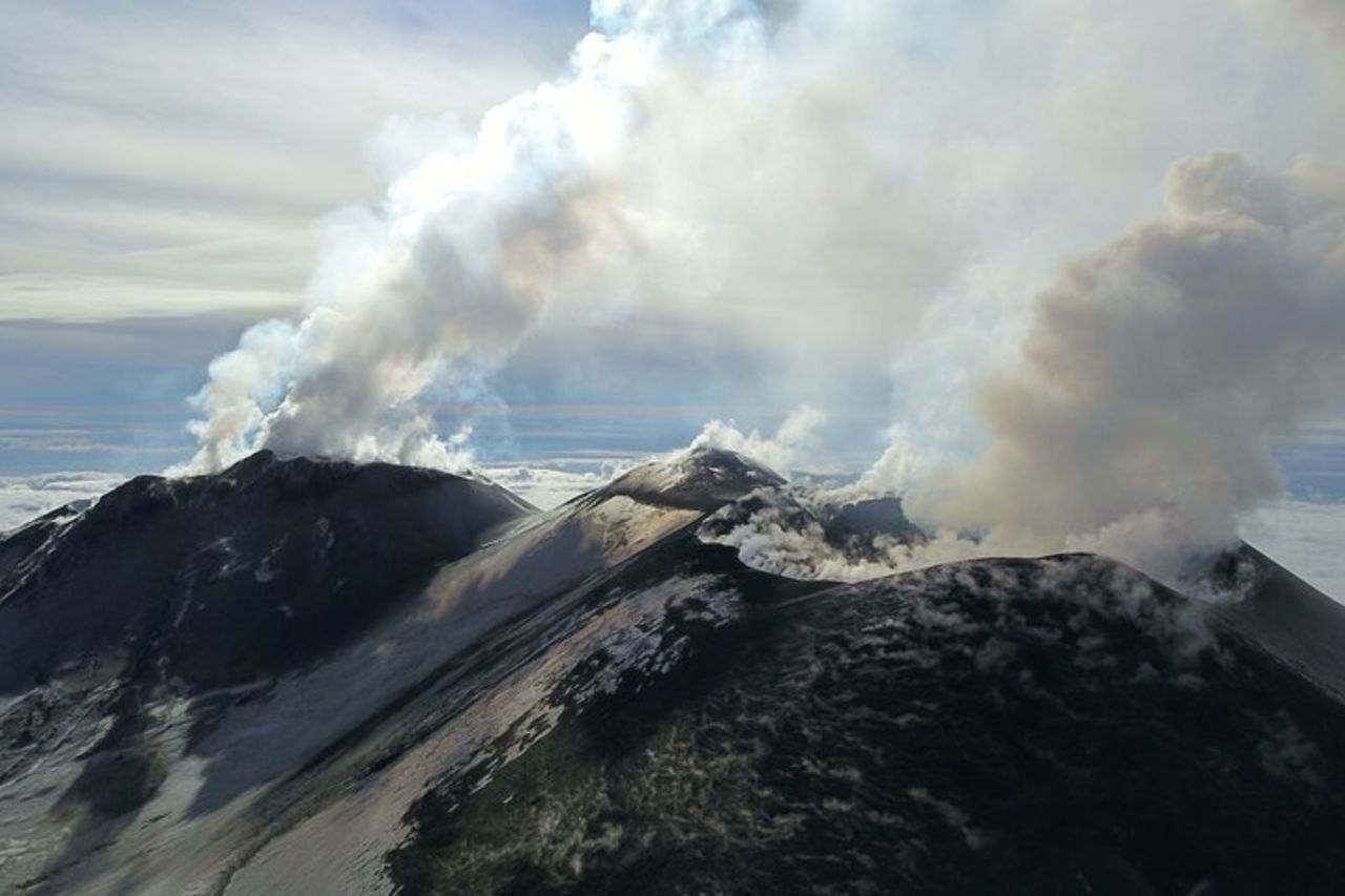 Crateri Sommitali dell'Etna in 4x4 e Trekking — 3