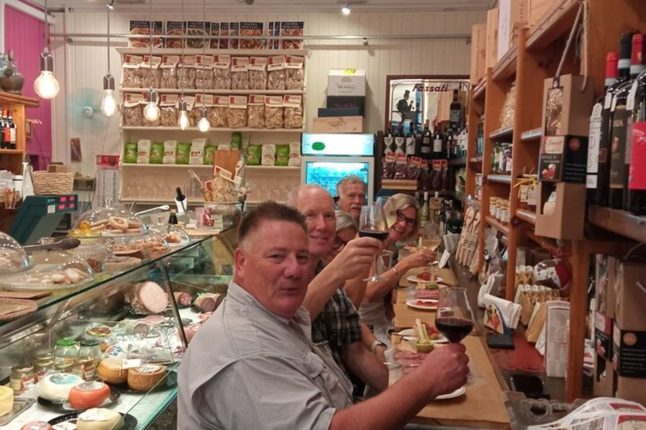 Tour a piedi di Siena con pranzo e vino Chianti — 7