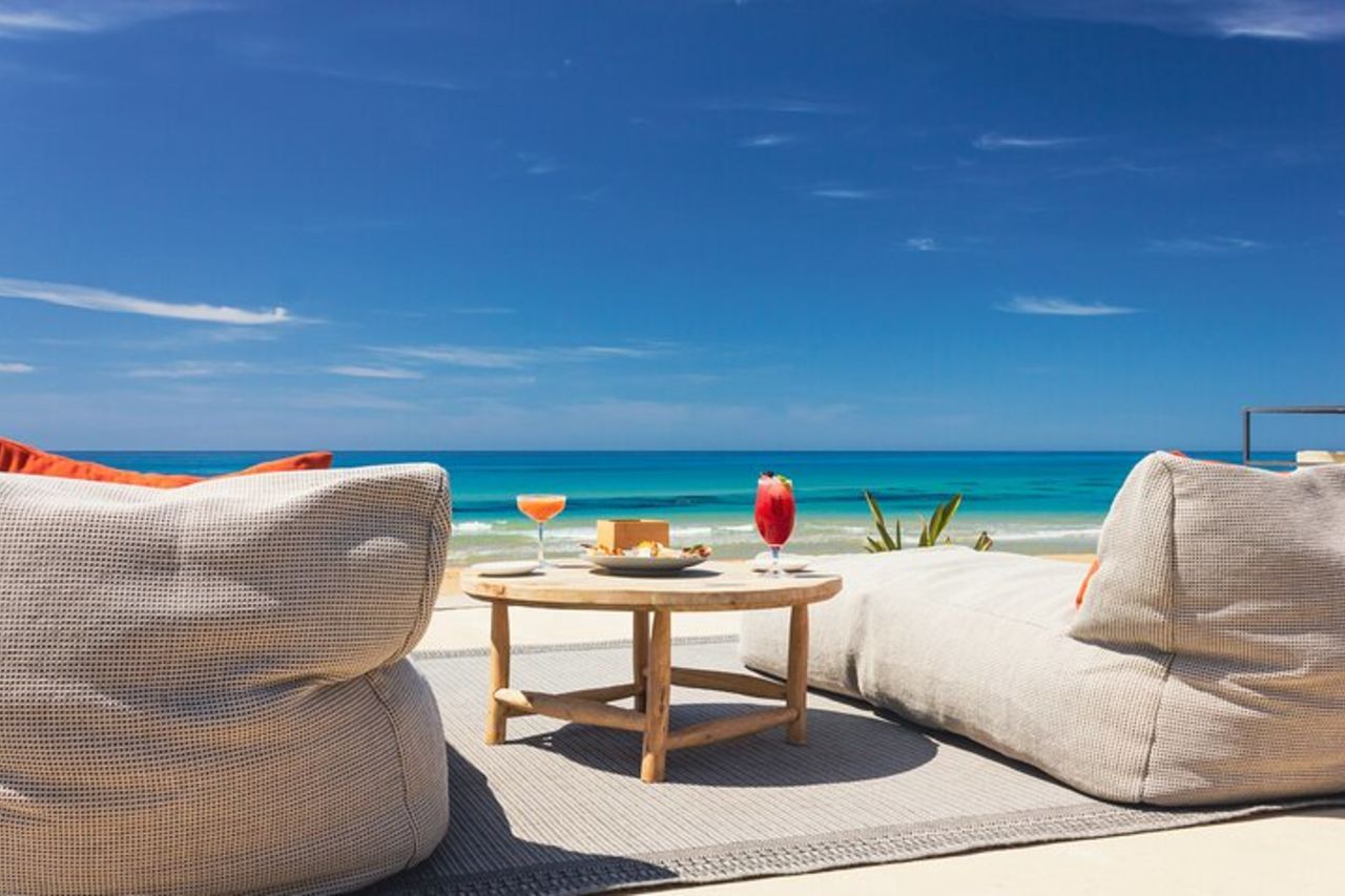 Pass per Intera Giornata a Cala Manbrù Beach Club — 2