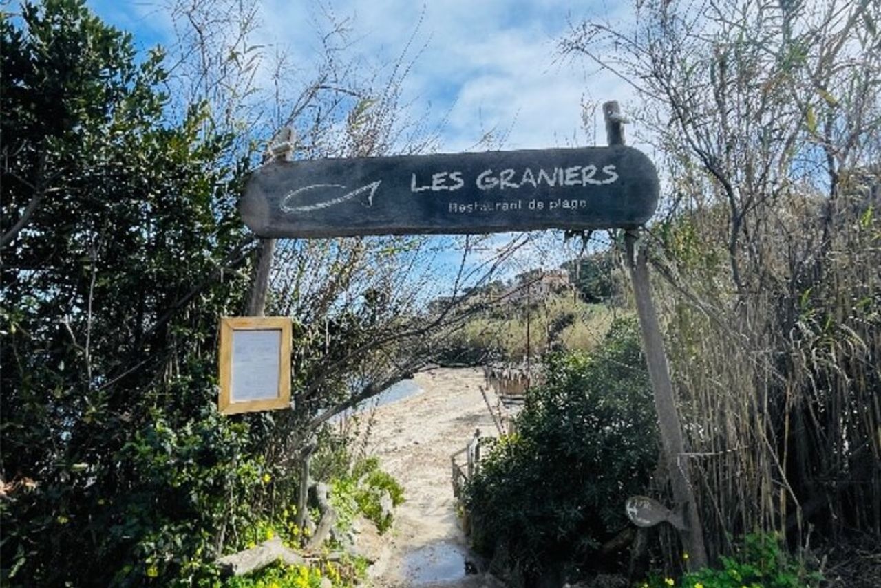 Tour autoguidato di caccia al tesoro e attrazioni di Saint-Tropez — 6