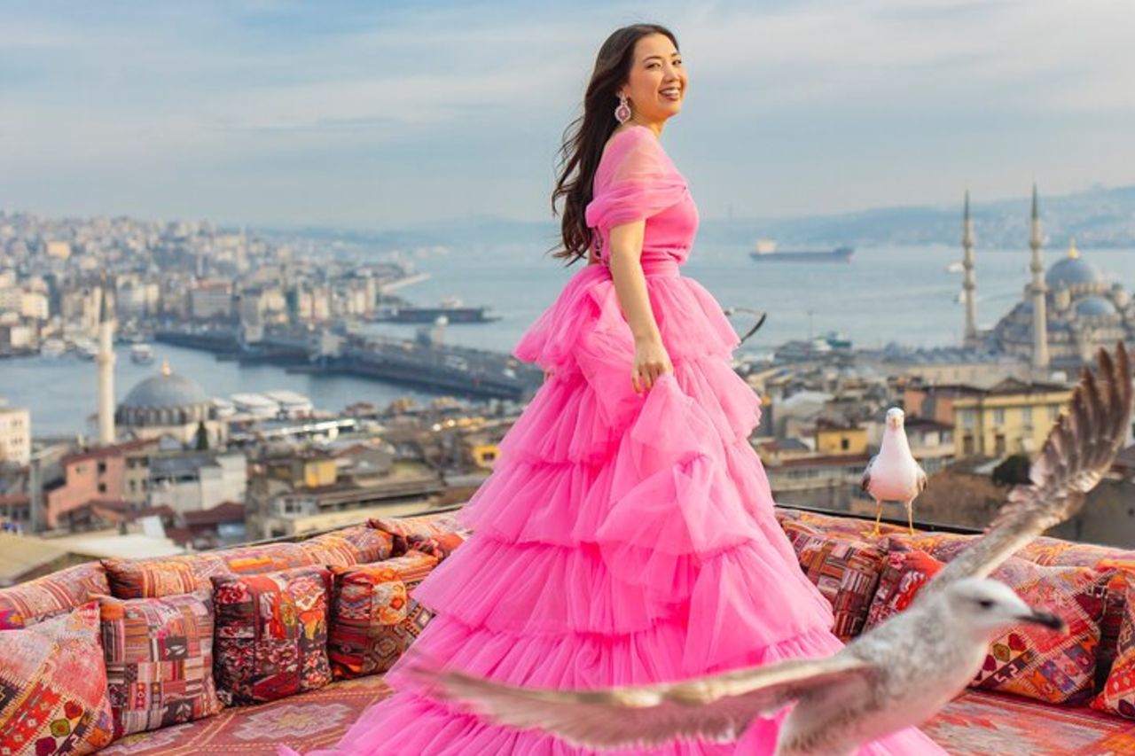 Servizio fotografico di abito volante sul tetto a Istanbul — 3