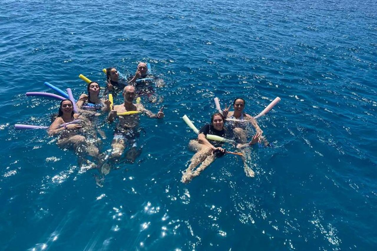 Crociera dalla baia di Rodi alla baia con buffet greco con vino incluso — 8