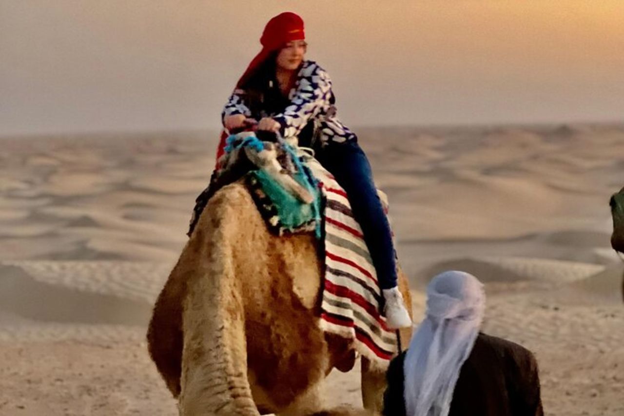 Sahara 1 Notte Bivacco Desert Dunes Camel Trek con Camping — 8