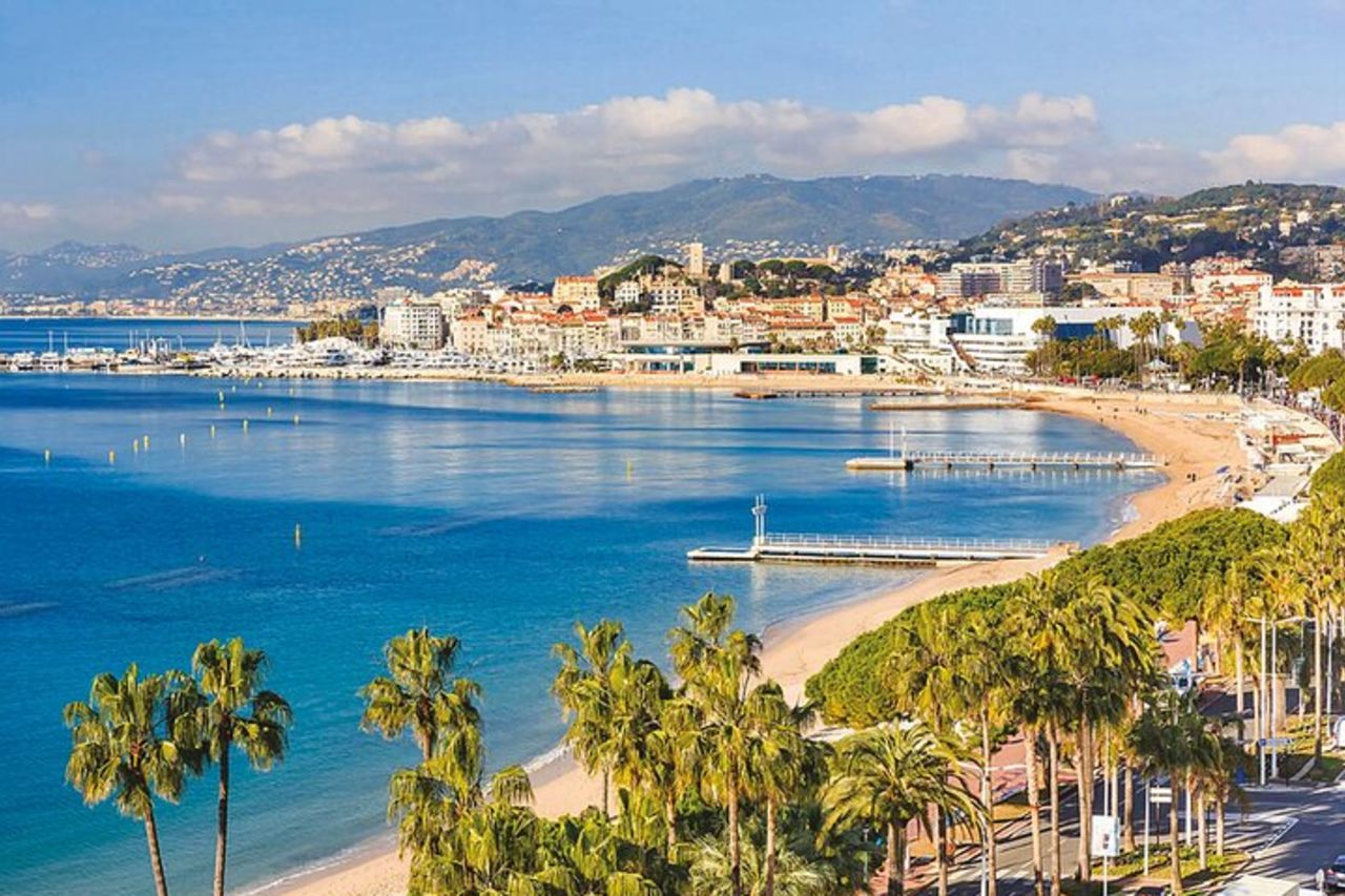 Tour privato di mezza giornata o intera della Costa Azzurra con un autista guida qualificato