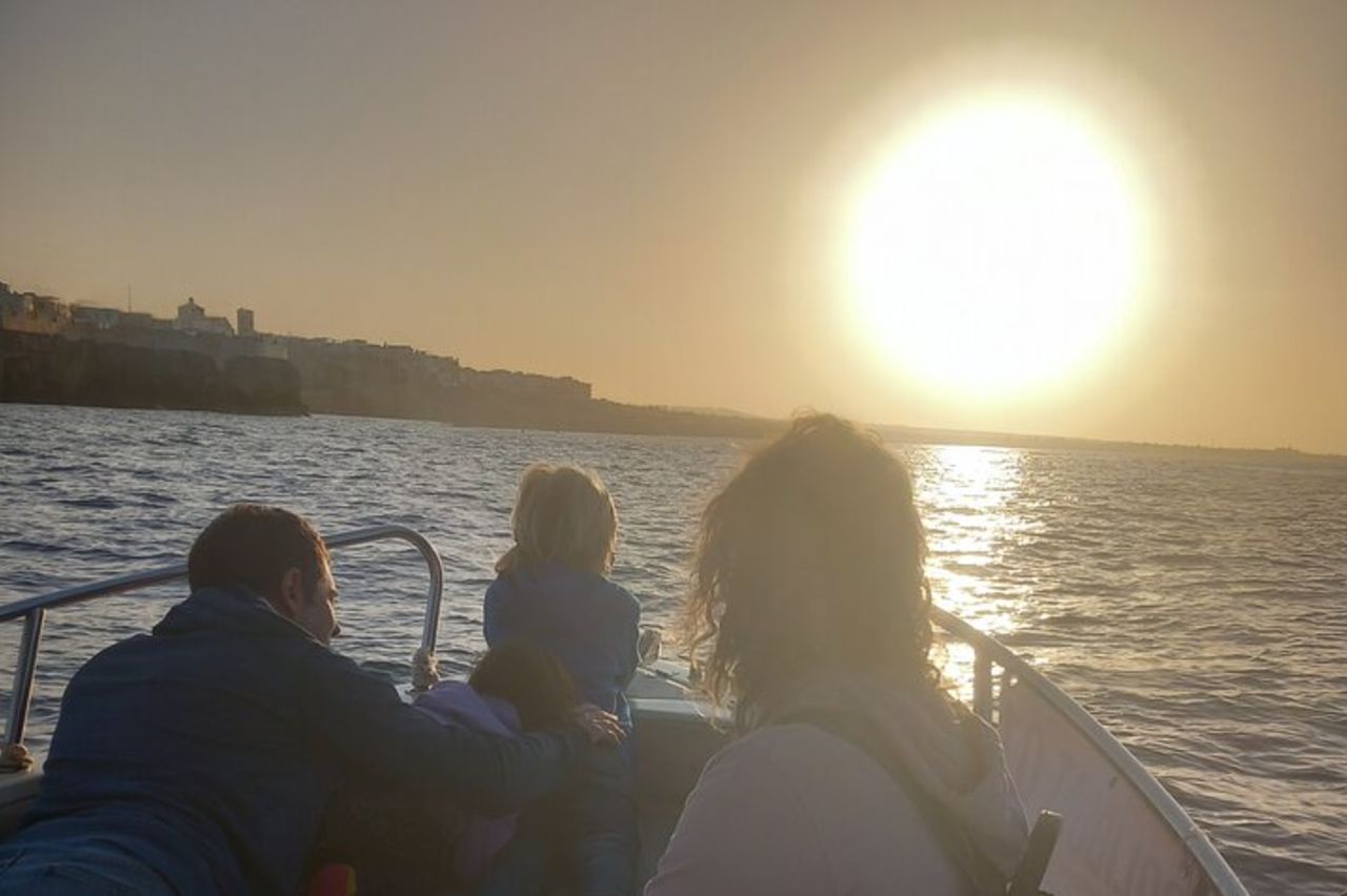 Tour della magnifica costa di Polignano a Mare — 3