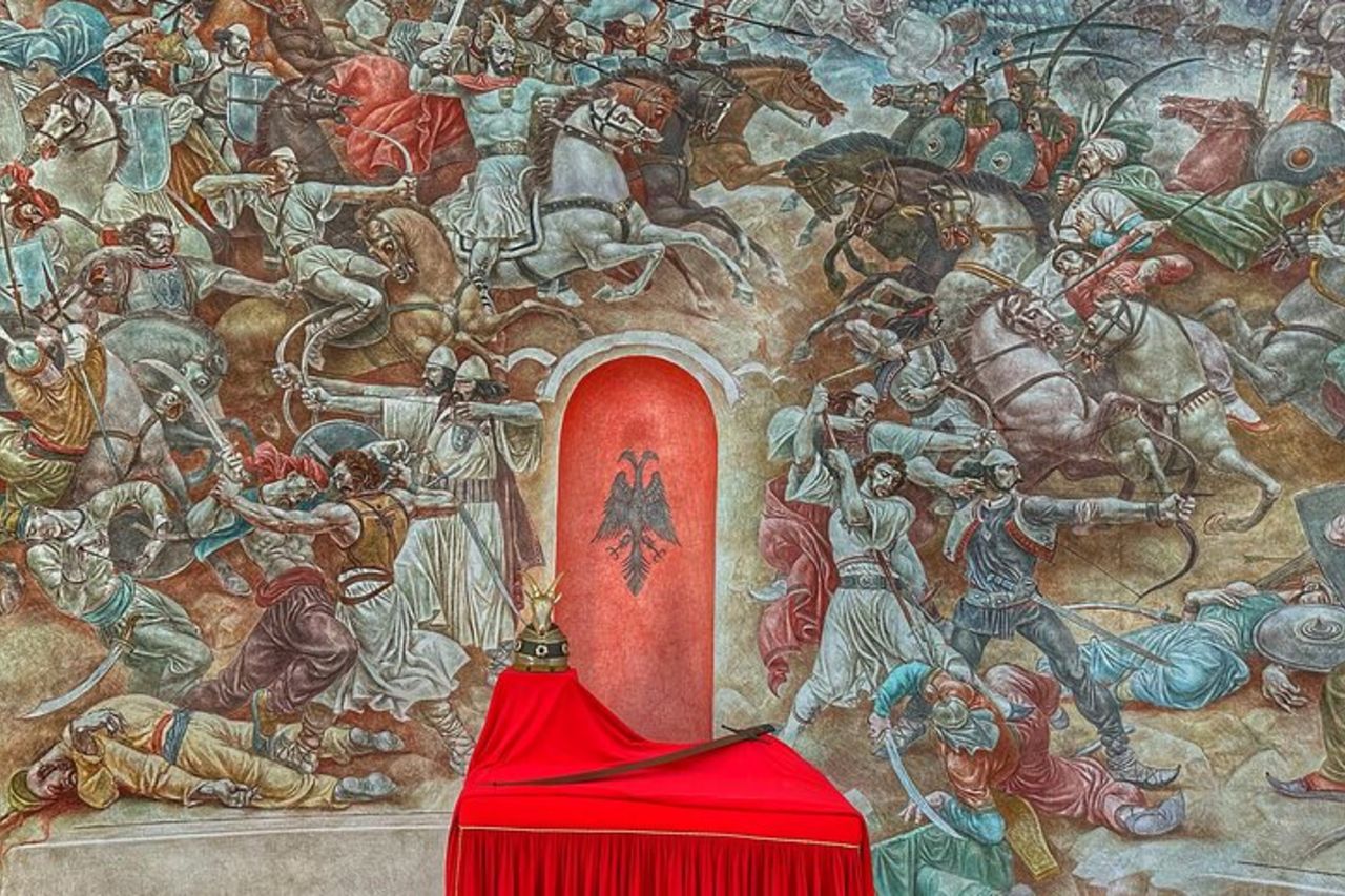 Castello di Kruja, il vecchio bazar e Sarisalltik- Partenza da Tirana — 7