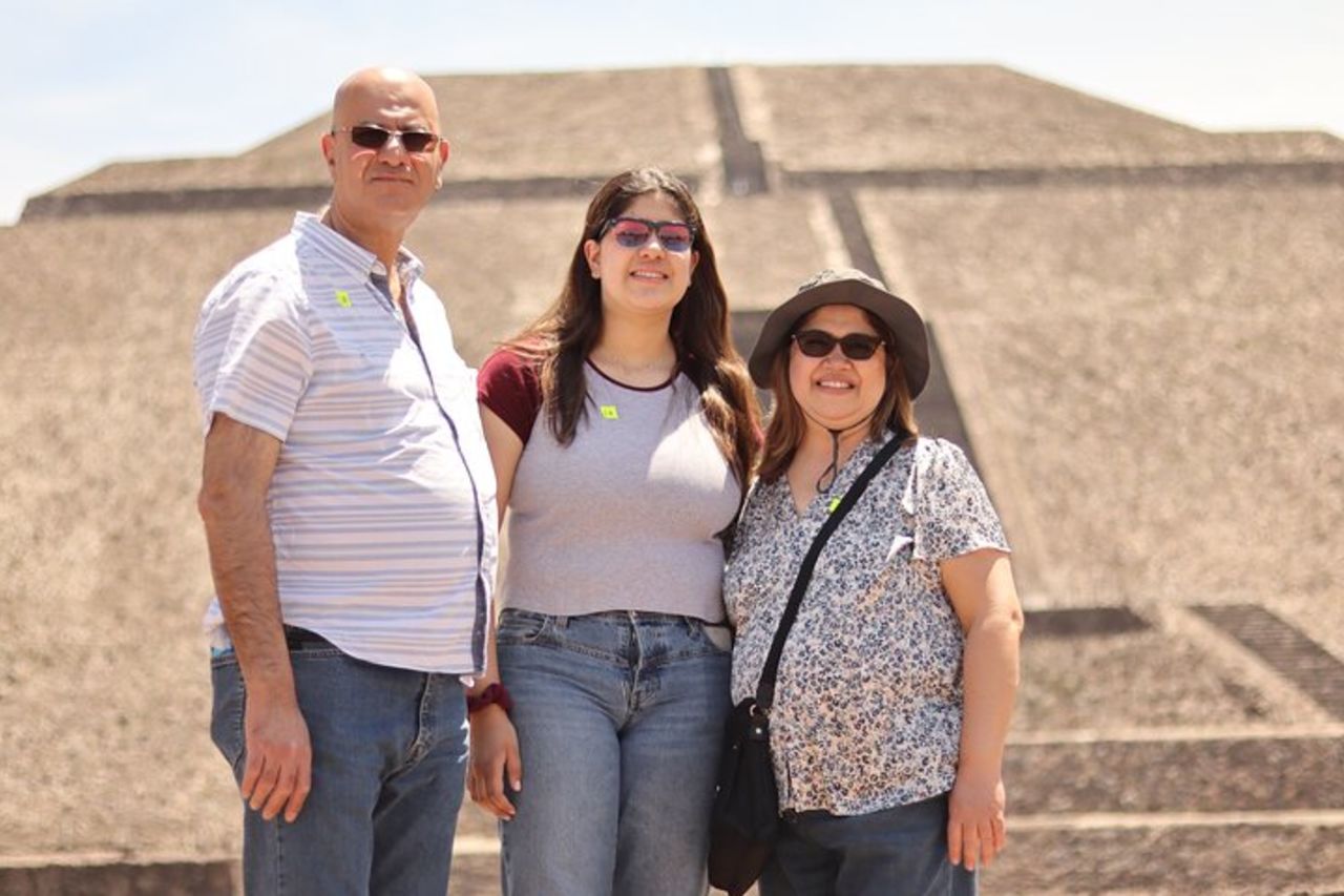 Volo in mongolfiera / Colazione in grotta / Prelievo a Città del Messico / Piramidi — 5