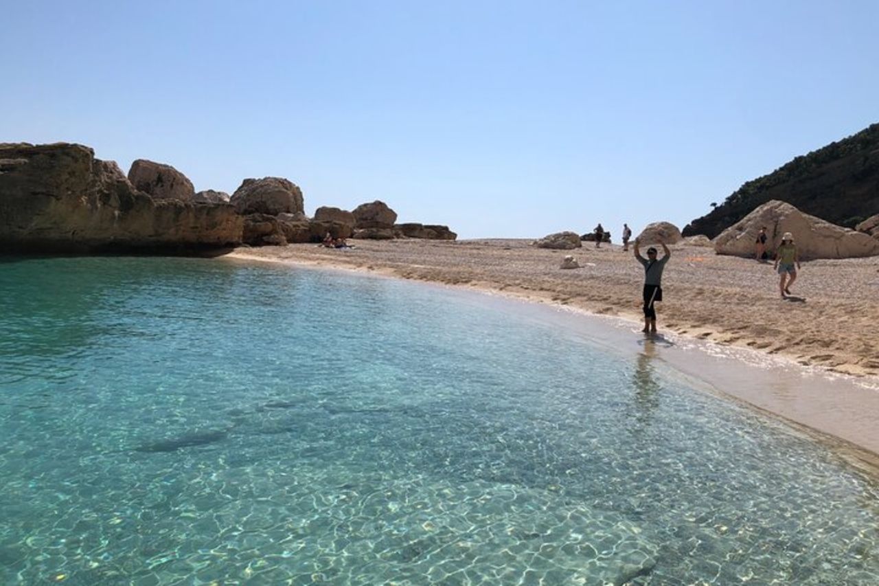 Escursione guidata in barca di un giorno lungo la costa di Baunei da Arbatax — 9