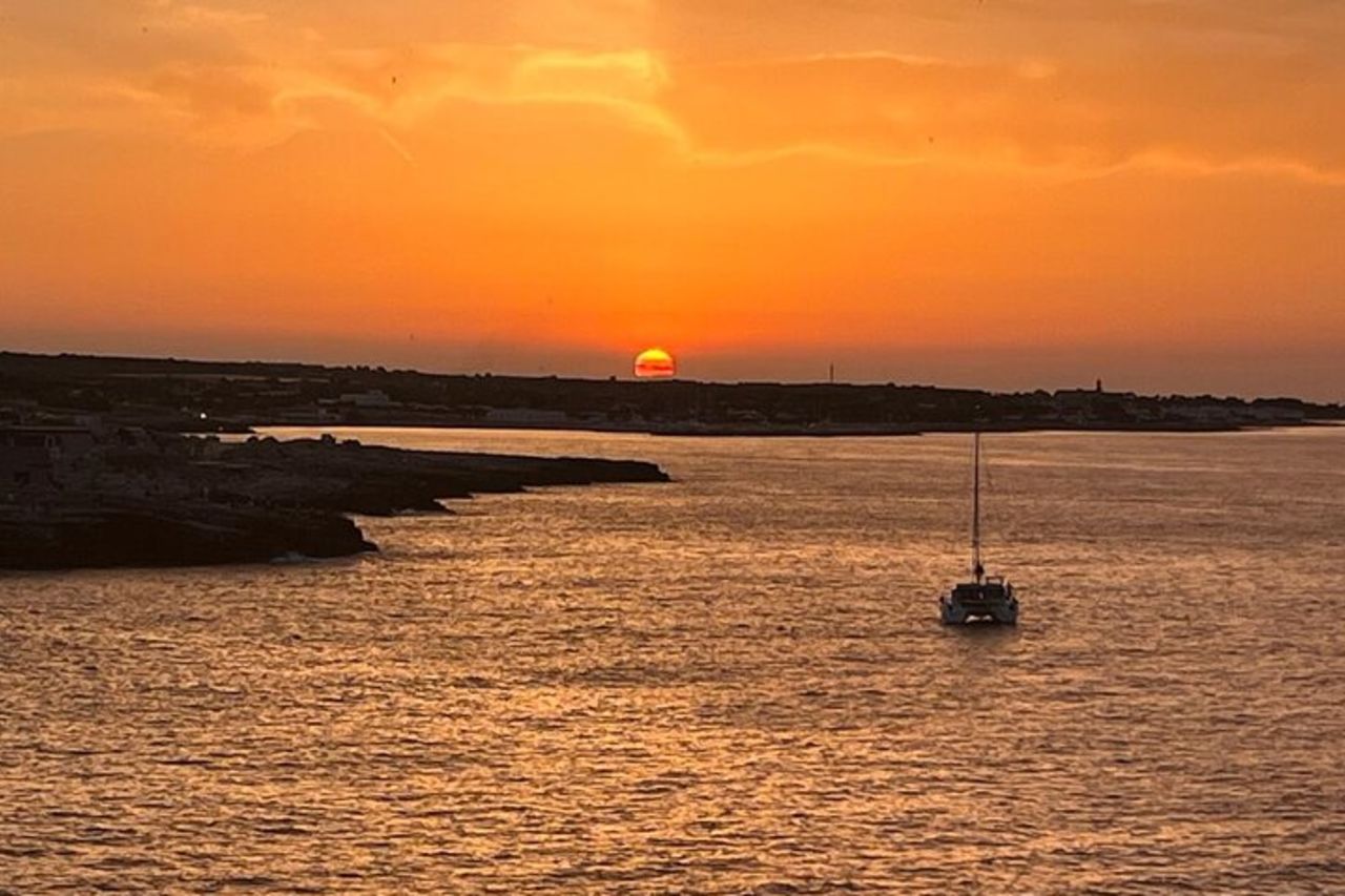 Luxury Shared Boat Tour in Polignano a Mare with Local Aperitif — 5
