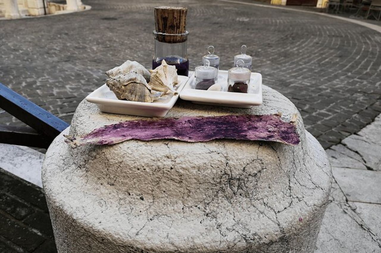 Ancona rossa di porpora e blu di guado — 5