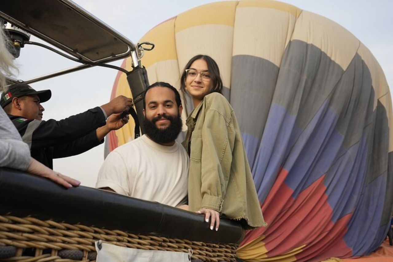 Volo in mongolfiera / Colazione in grotta / Prelievo a Città del Messico / Piramidi — 8