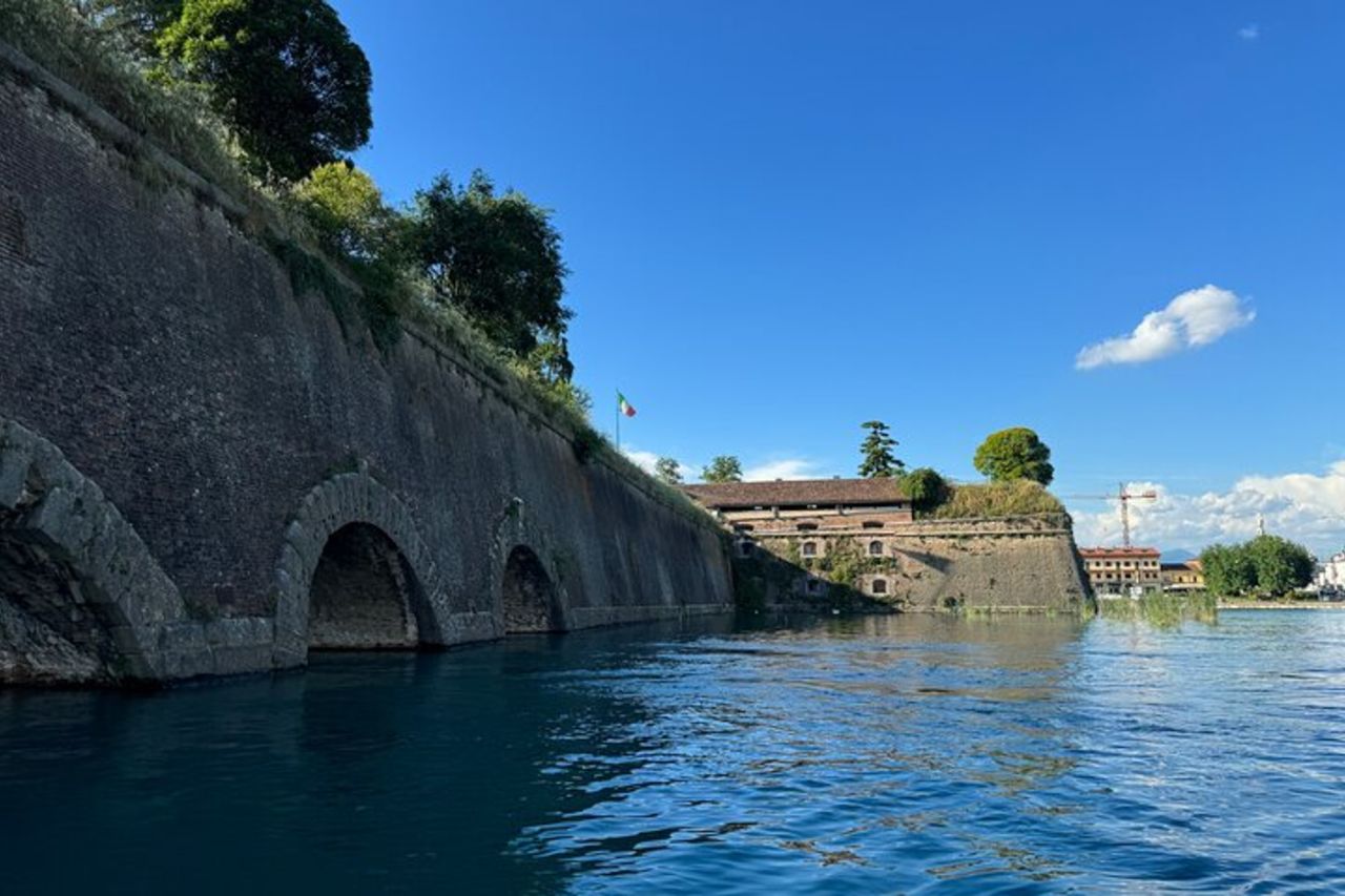 Esperienza in Sup con giro a Peschiera del Garda Lago di Garda — 8