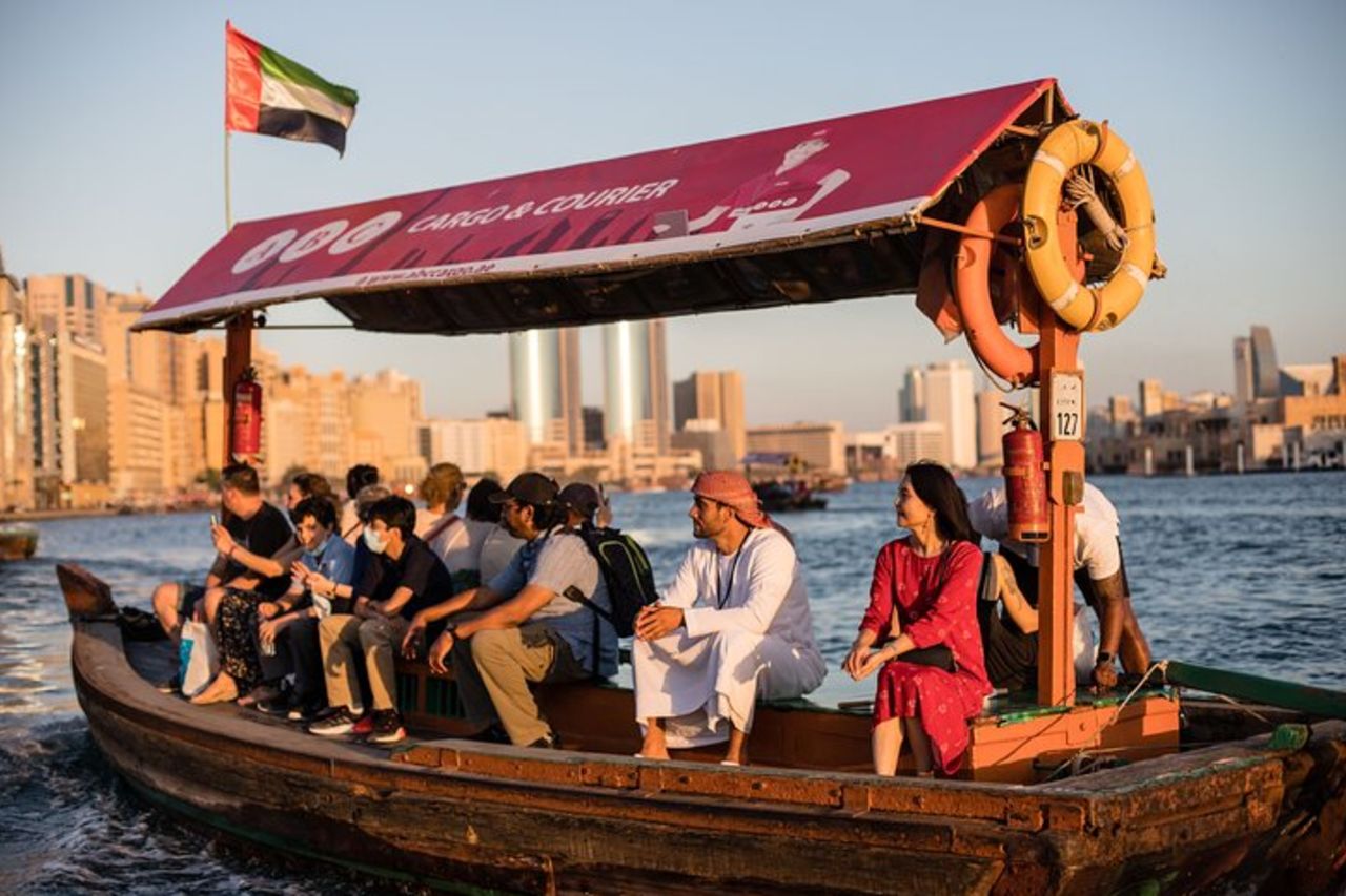 Tour di Dubai Aladdin: Souk, Creek, Vecchia Dubai e degustazioni — 7