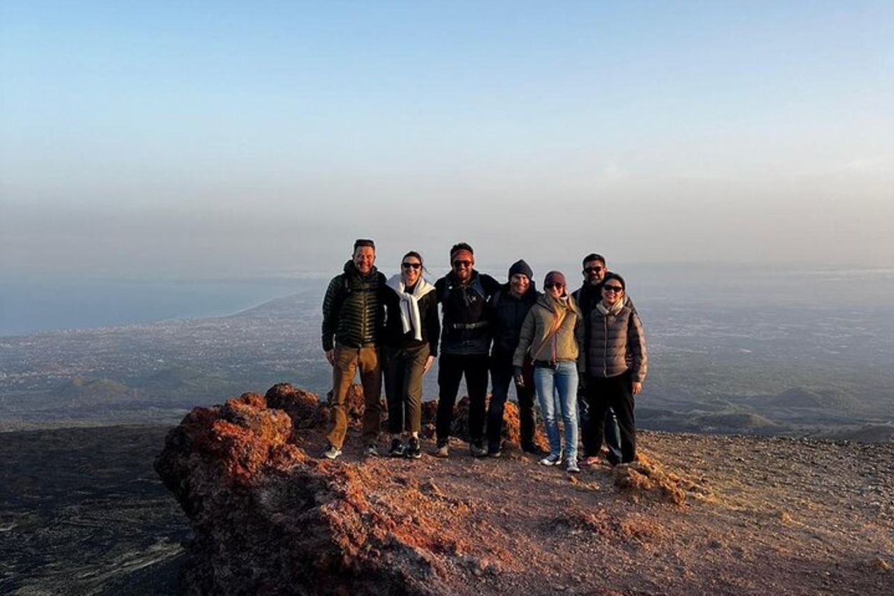 Etna Sunset Experience - Avventura mozzafiato da Catania — 9