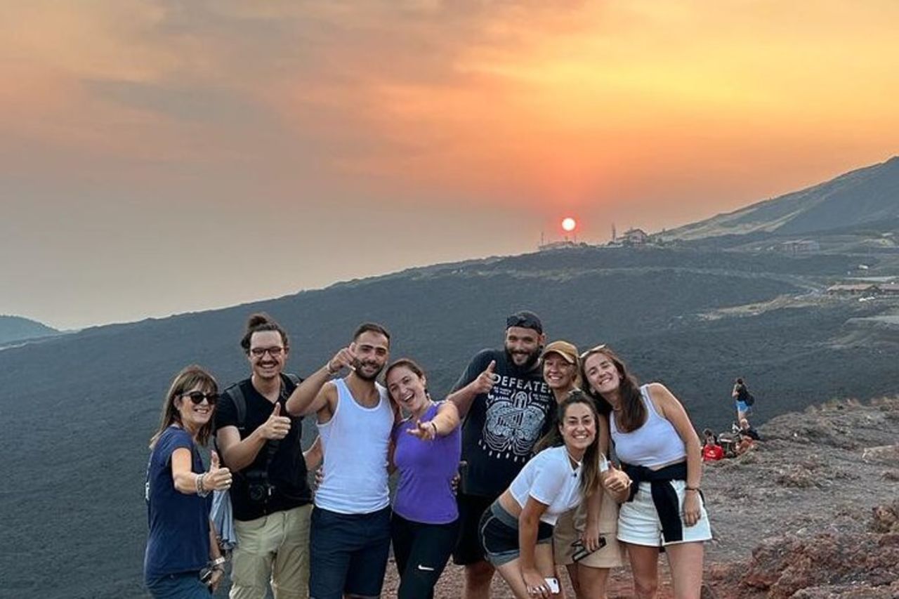 Etna Sunset Experience - Avventura mozzafiato da Catania — 6