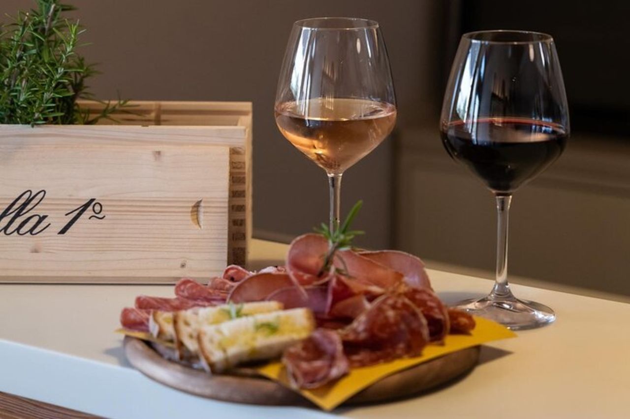 Wine experience tra le colline Toscane con degustazione a Vinci — 9