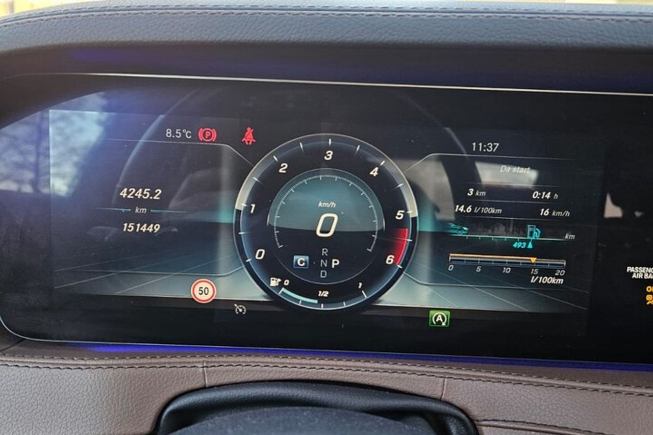 Malpensa Lugano or Lugano Malpensa Airport Transfer - Luxury car — 8