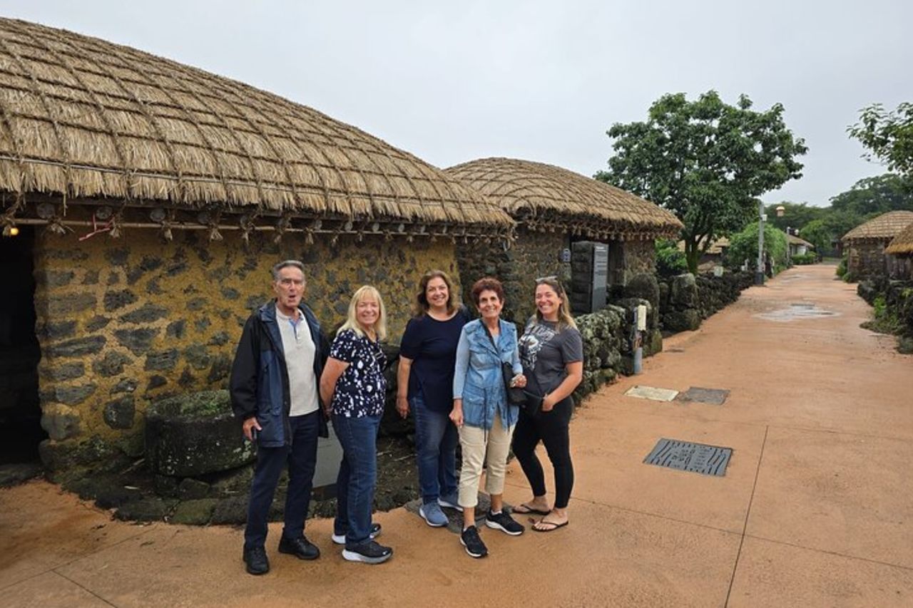 Tour di mezza giornata o di un giorno per i clienti della crociera che arrivano al porto della città di Jeju — 4