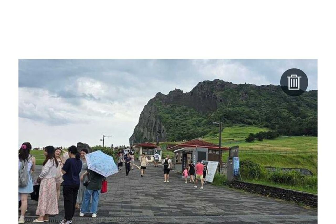 Tour privato di un giorno del sito UNESCO a est dell'isola di Jeju — 6