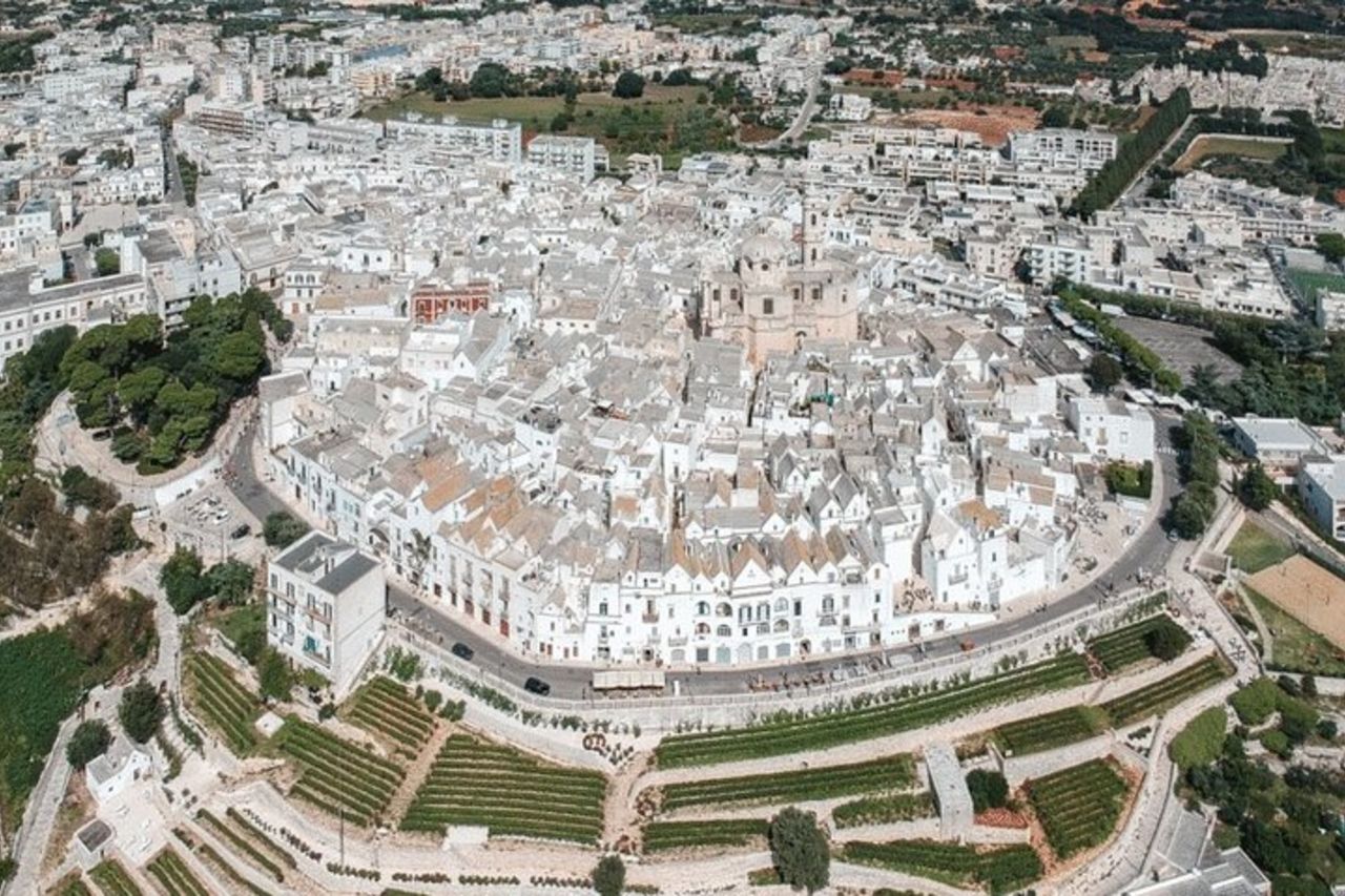 Valle d'Itria Tour: Polignano, Ostuni e Locorotondo,da Bari — 6