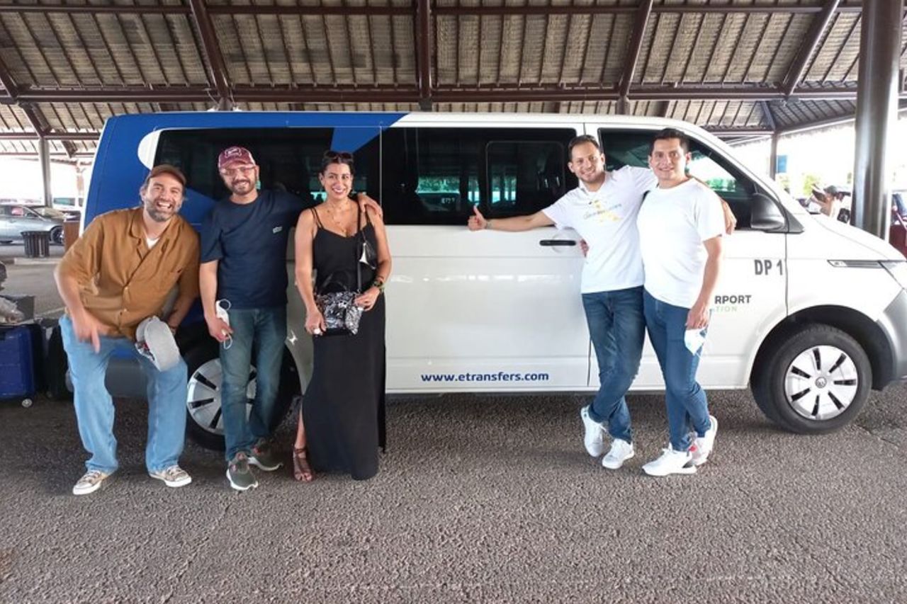 Trasferimento privato nella zona degli hotel di Cancun da e per l'aeroporto di Cancun