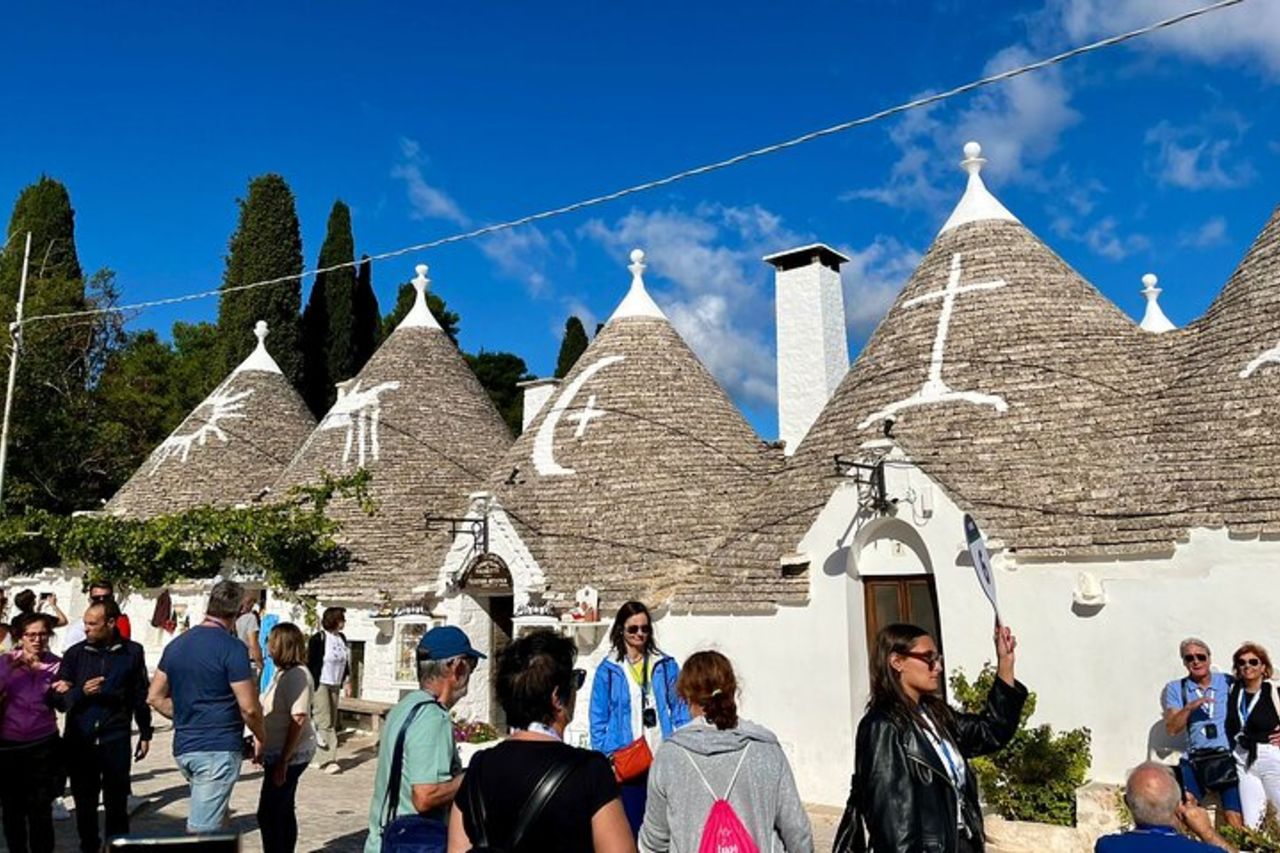 Tour di Alberobello e Matera in autobus, da Bari — 2