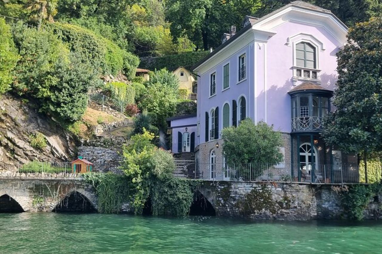 Lago di Como Tour in Barca Condiviso e Aperitivo con Prosecco — 9