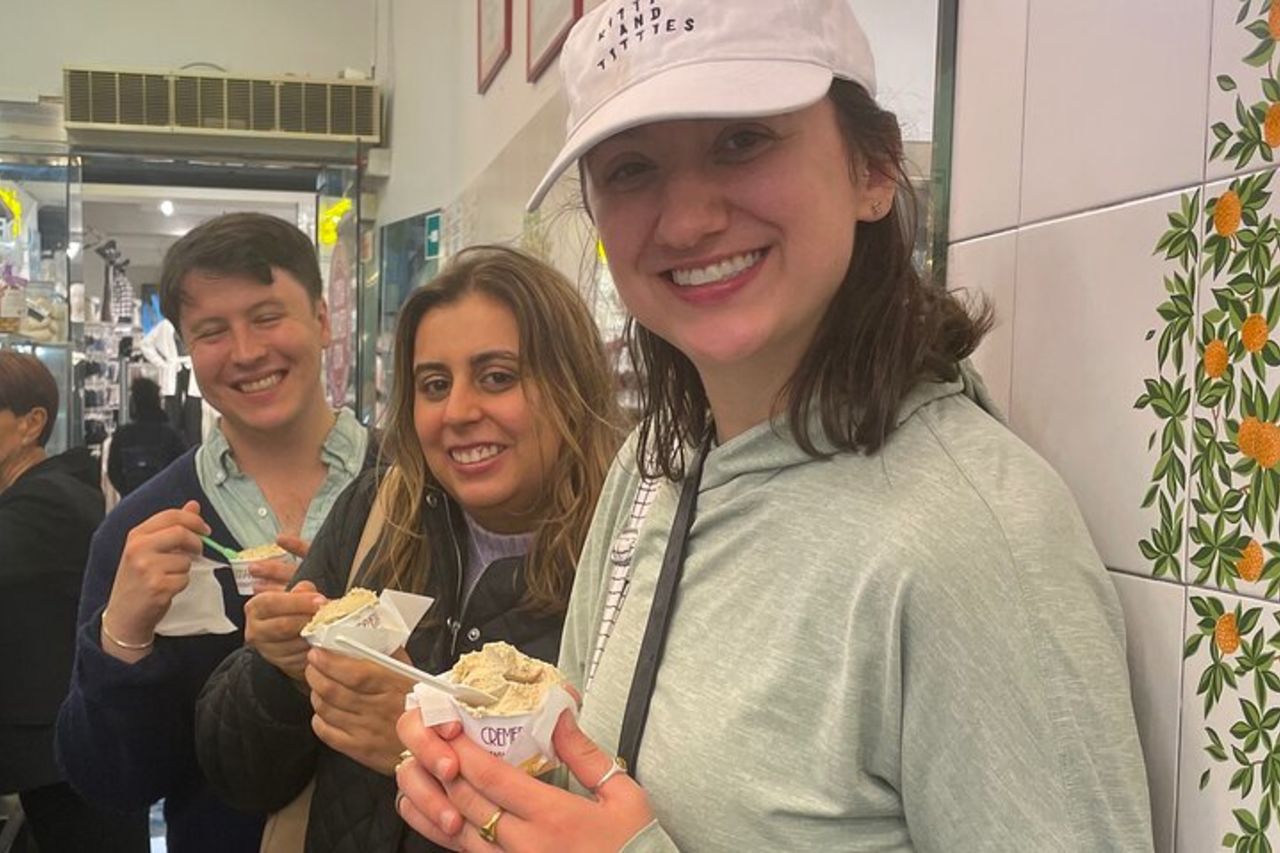 Tour a piedi di cibo, vino e storia di Genova — 9