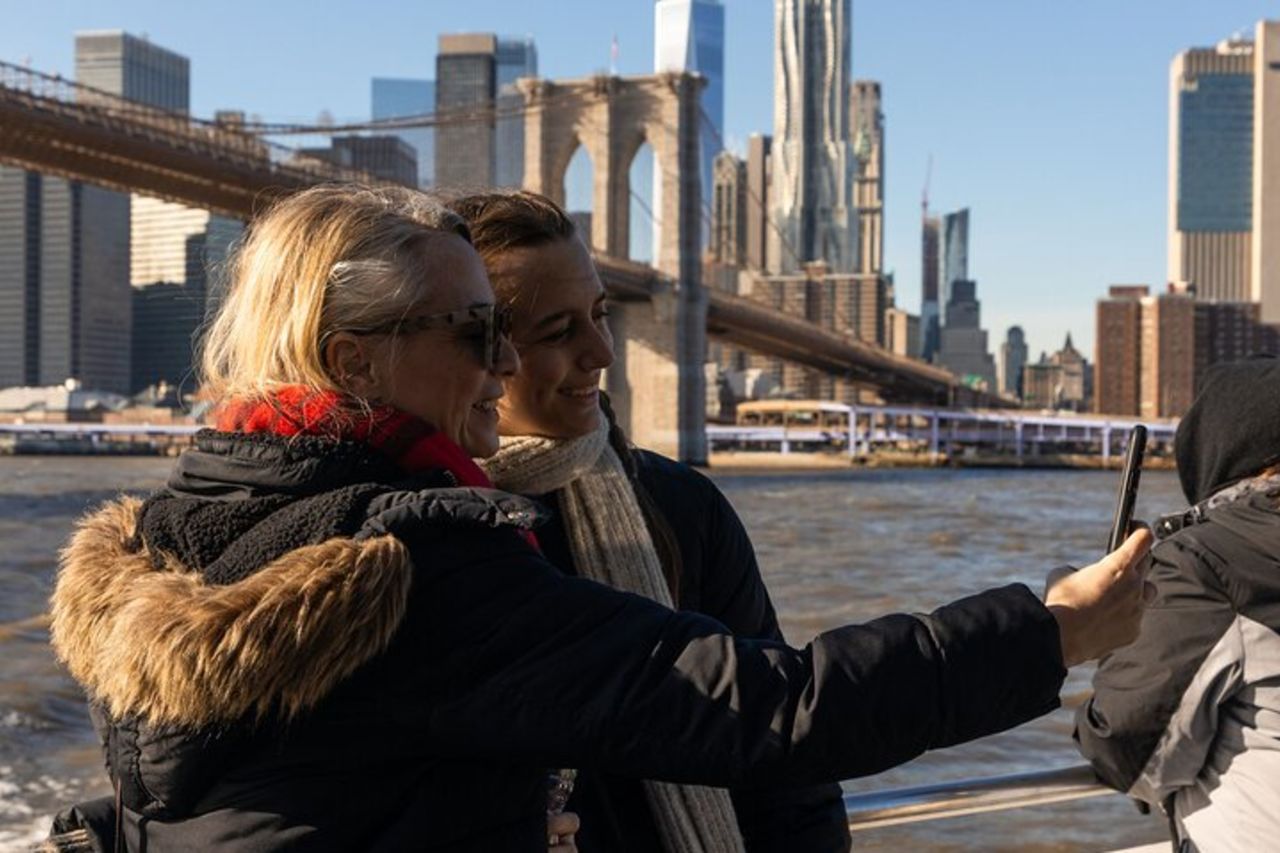 Crociera Statua della Libertà e Skyline di New York - Freedom Liberty Tour — 6