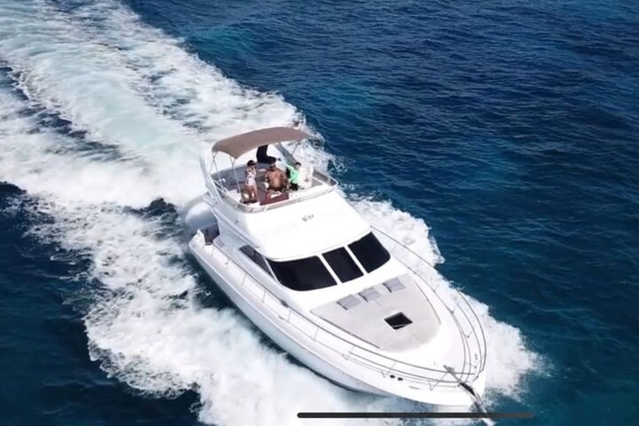 Noleggia uno yacht privato di 46 piedi a Cancun — 2