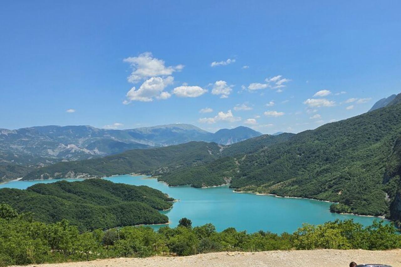 Escursione di un giorno sul lago di Bovilla e Gamti Mountain da Tirana — 6