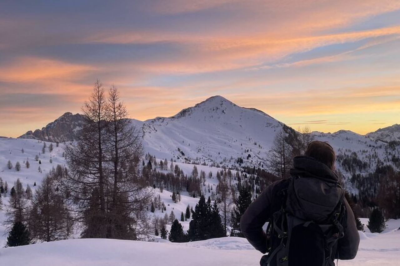 Ciaspolata giornaliera nelle Dolomiti con guida da Belluno — 3
