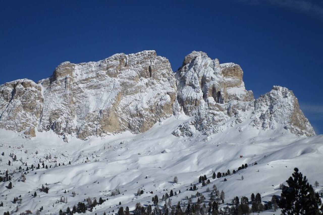 Ciaspolata giornaliera nelle Dolomiti con guida da Belluno — 9