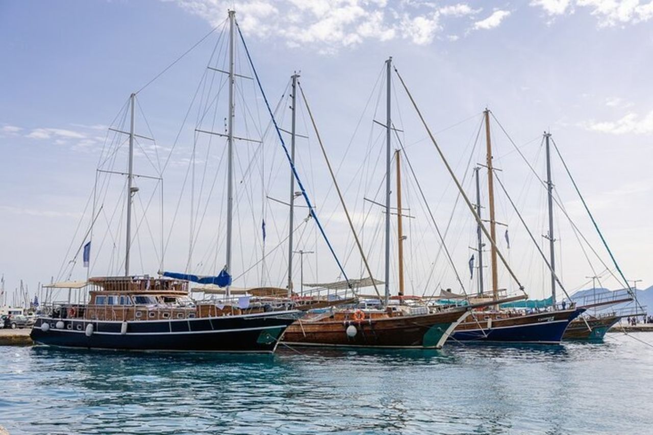 Crociera di un giorno intero - 3 isole ad Agistri,Moni, Egina con pranzo e bevande inclusi — 8