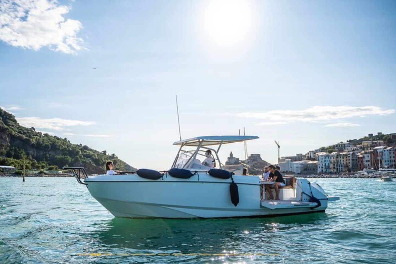 Tour privato in barca Golfo dei Poeti - Mezza giornata