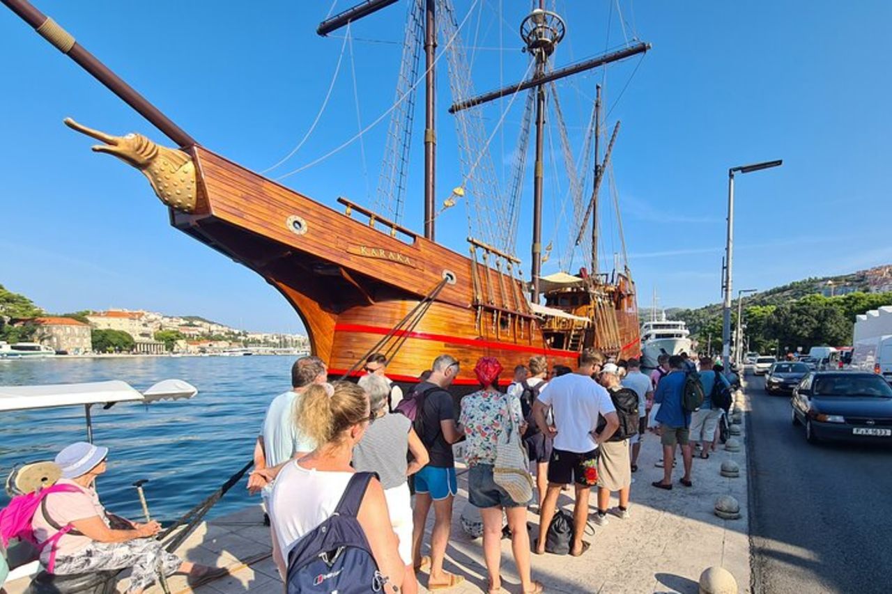 Isole Elafiti sulla nave pirata di lusso Karaka Dubrovnik — 3