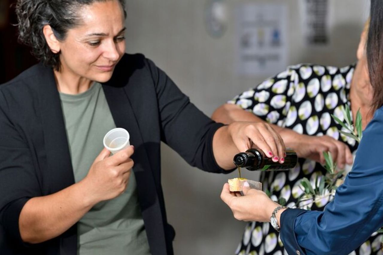 Tour del Frantoio di Tortolì con degustazione guidata di olio a Lotzorai — 7