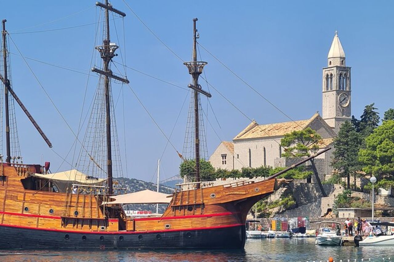 Isole Elafiti sulla nave pirata di lusso Karaka Dubrovnik — 2