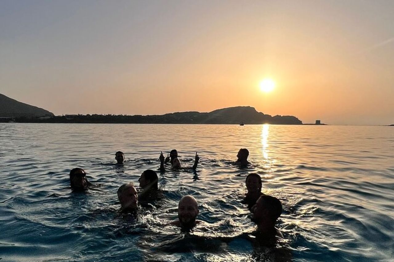 Tour in catamarano al tramonto nel Golfo dell'Asinara — 4