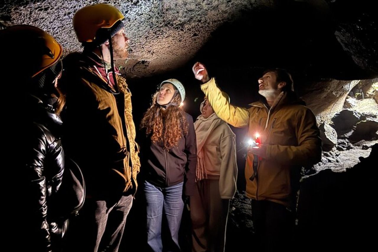 Catania : tour mattutino in jeep dell'Etna e delle grotte di lava — 5
