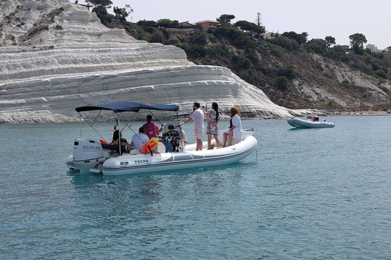 Escursione da un'ora e mezza in barca alla Scala Dei Turchi — 4