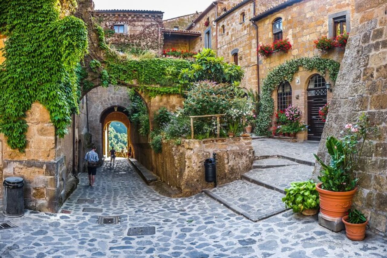 La Città Morente "Civita Bagnoregio" con degustazione di vini dal Porto — 2