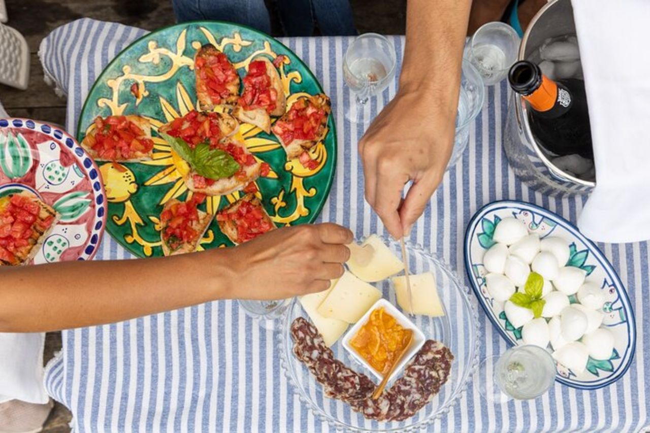 Picnic al tramonto tra i vigneti a Marsala — 7