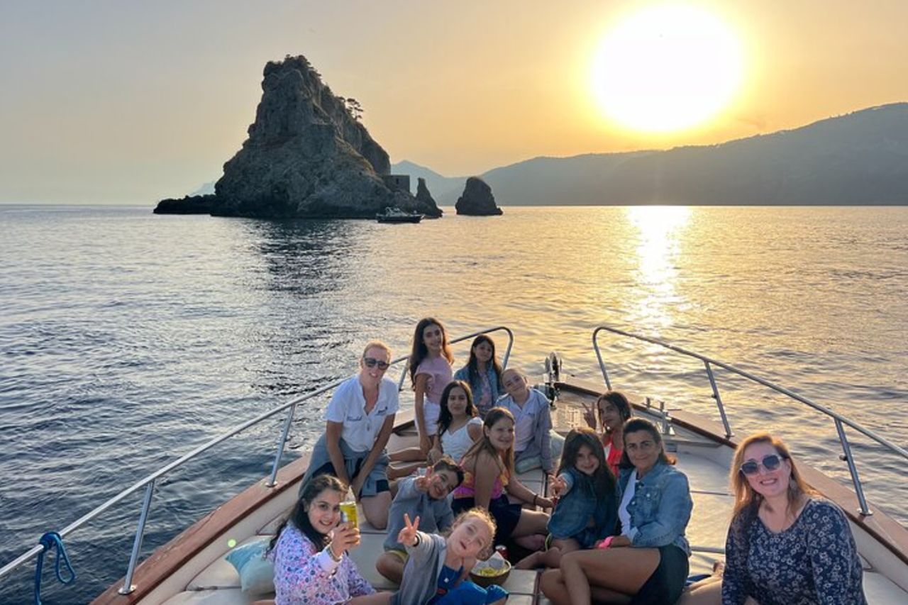 Tour privato: crociera al tramonto in Costiera Amalfitana da Positano — 9
