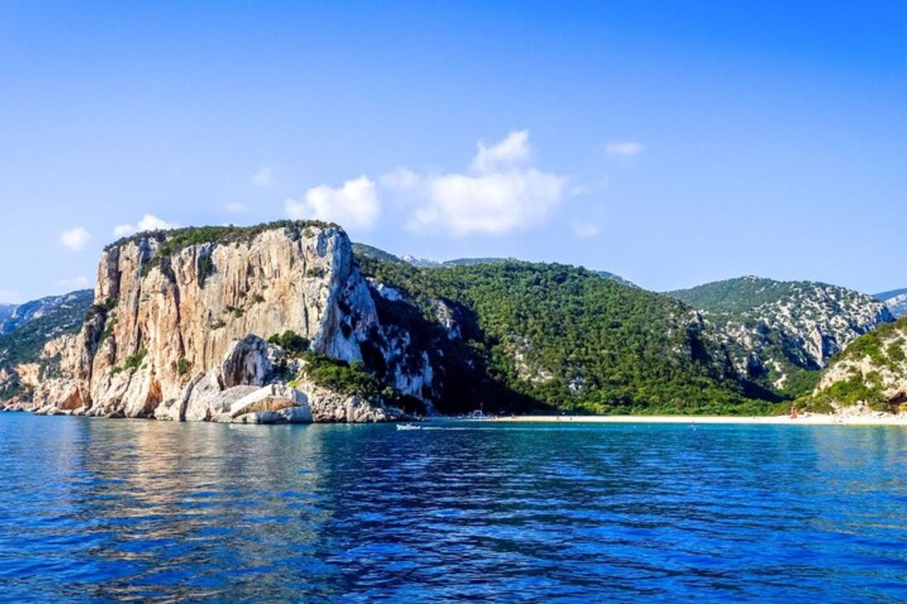 Da Cala Gonone: noleggio GOMMONE fino a 6 persone — 4