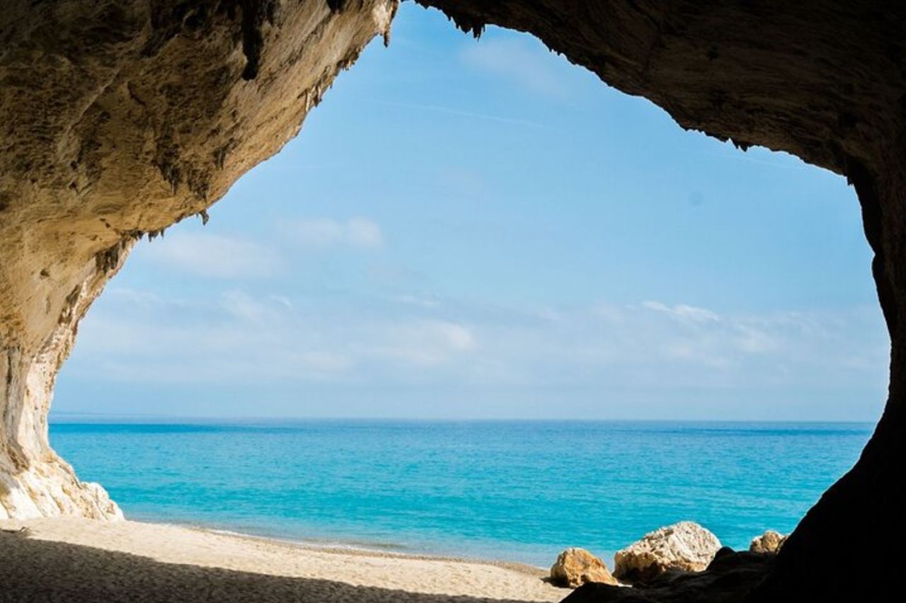 Da Cala Gonone: noleggio GOMMONE fino a 6 persone — 5