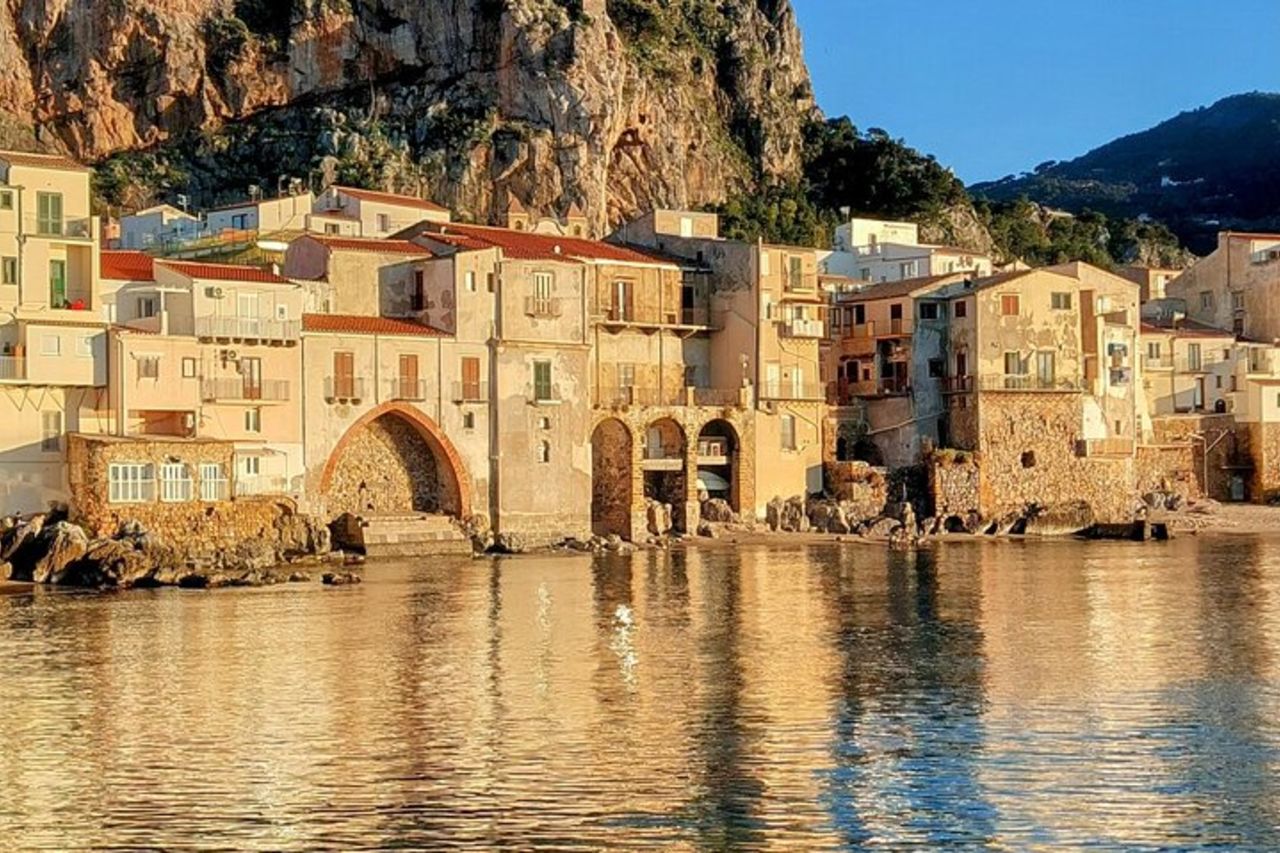 Cefalú Tour in Barca con aperitivo al tramonto