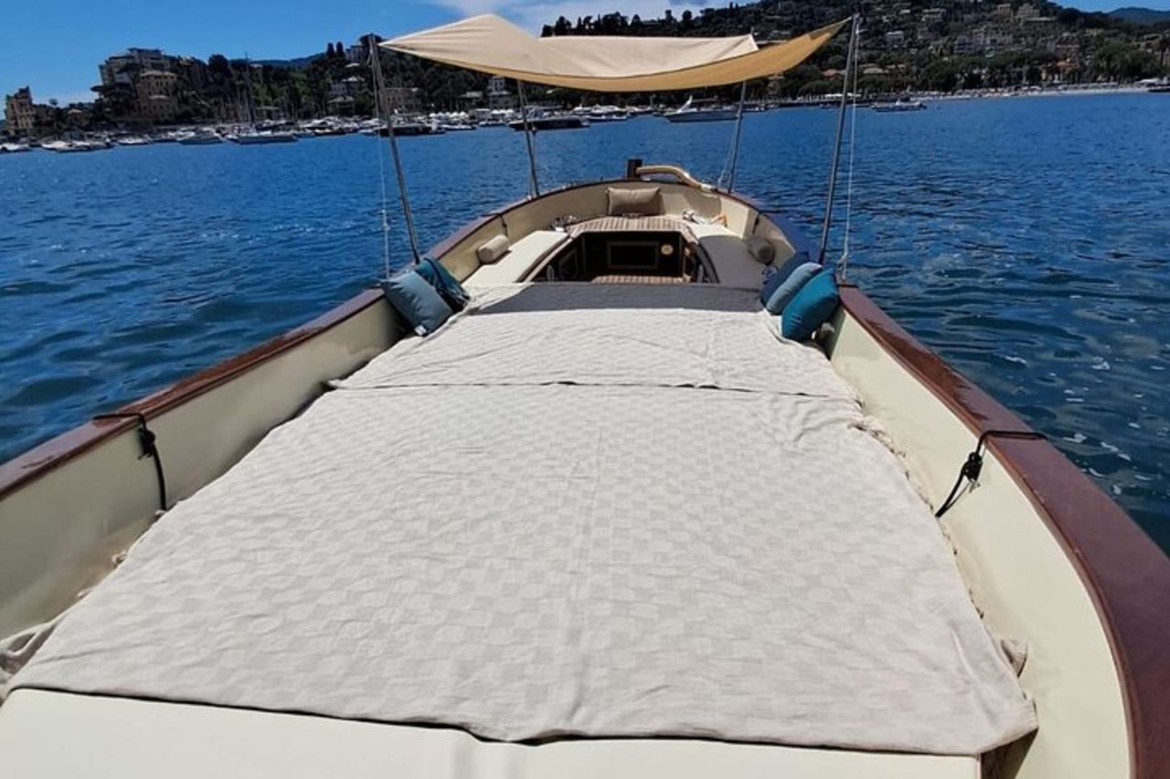 Yoga in Barca Privata a Portofino con Colazione o Aperitivo — 3